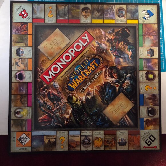 Monopoly Board Game Collector's Edition World of Warcraft READ DESCRIPTION - Picture 5 of 5